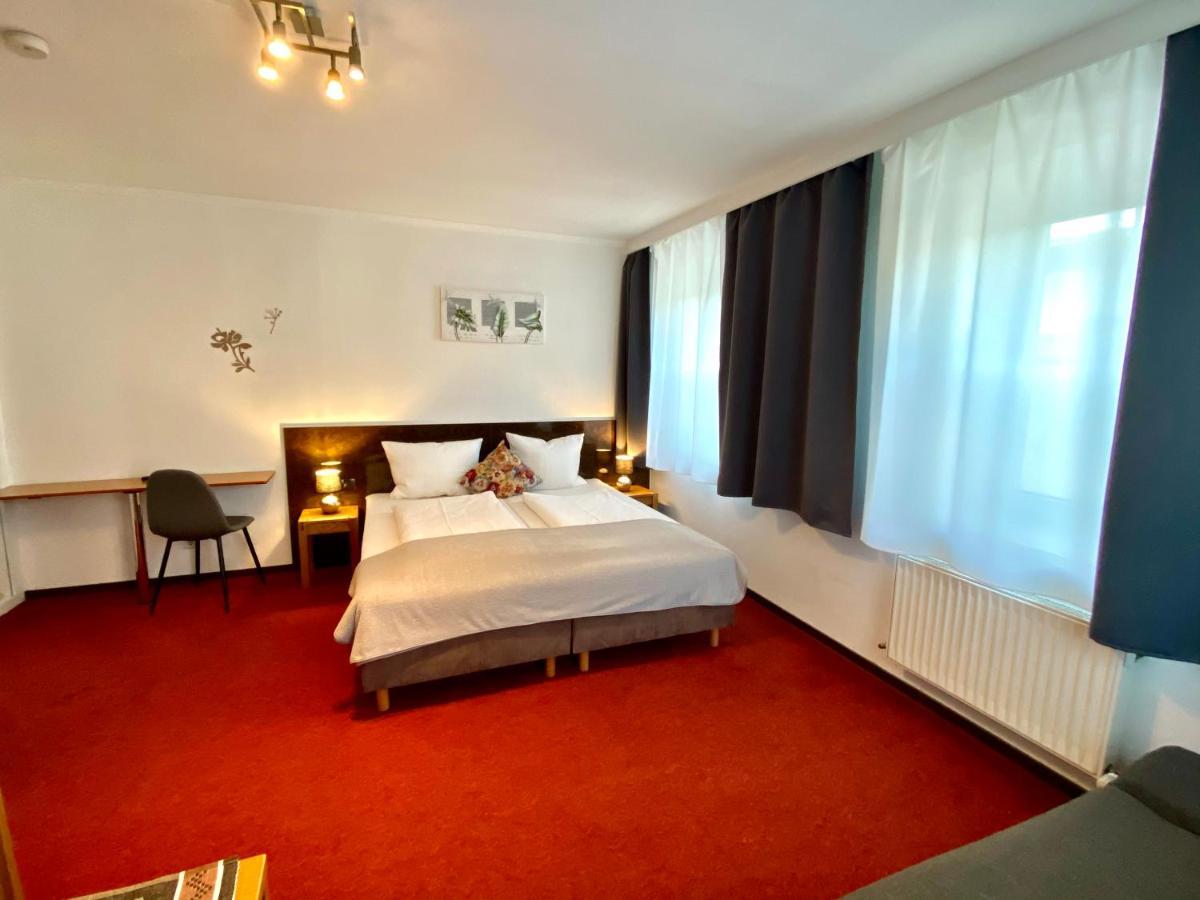 Bed & Rooms, Woergl Exterior foto